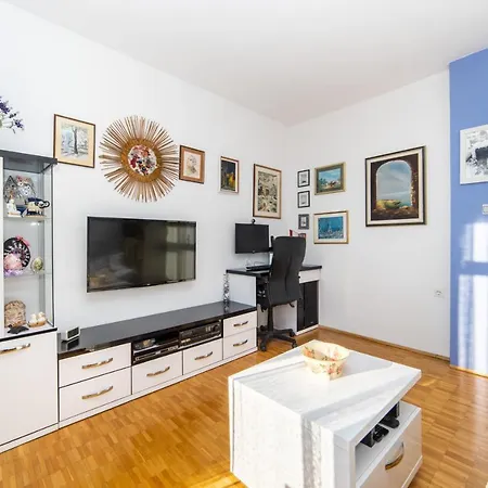 Appartamento Apartment Stipe Makarska